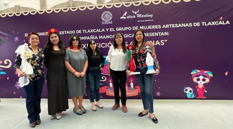 El grupo de mujeres artesanas tlaxcaltecas “Manos Mágicas” presentó su proyecto de innovación económica