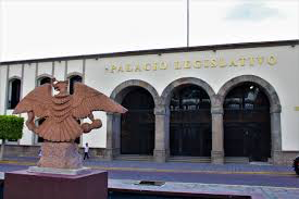 Cada diputado de Tlaxcala gana arriba de 300 mil pesos al año&nbsp;