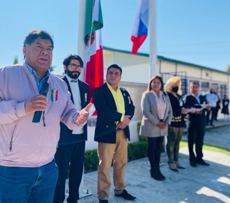 Atestigua Diputado Vicente Morales el 35 Aniversario de la Primaria ´Ricardo Flores Magón´ en Amaxac