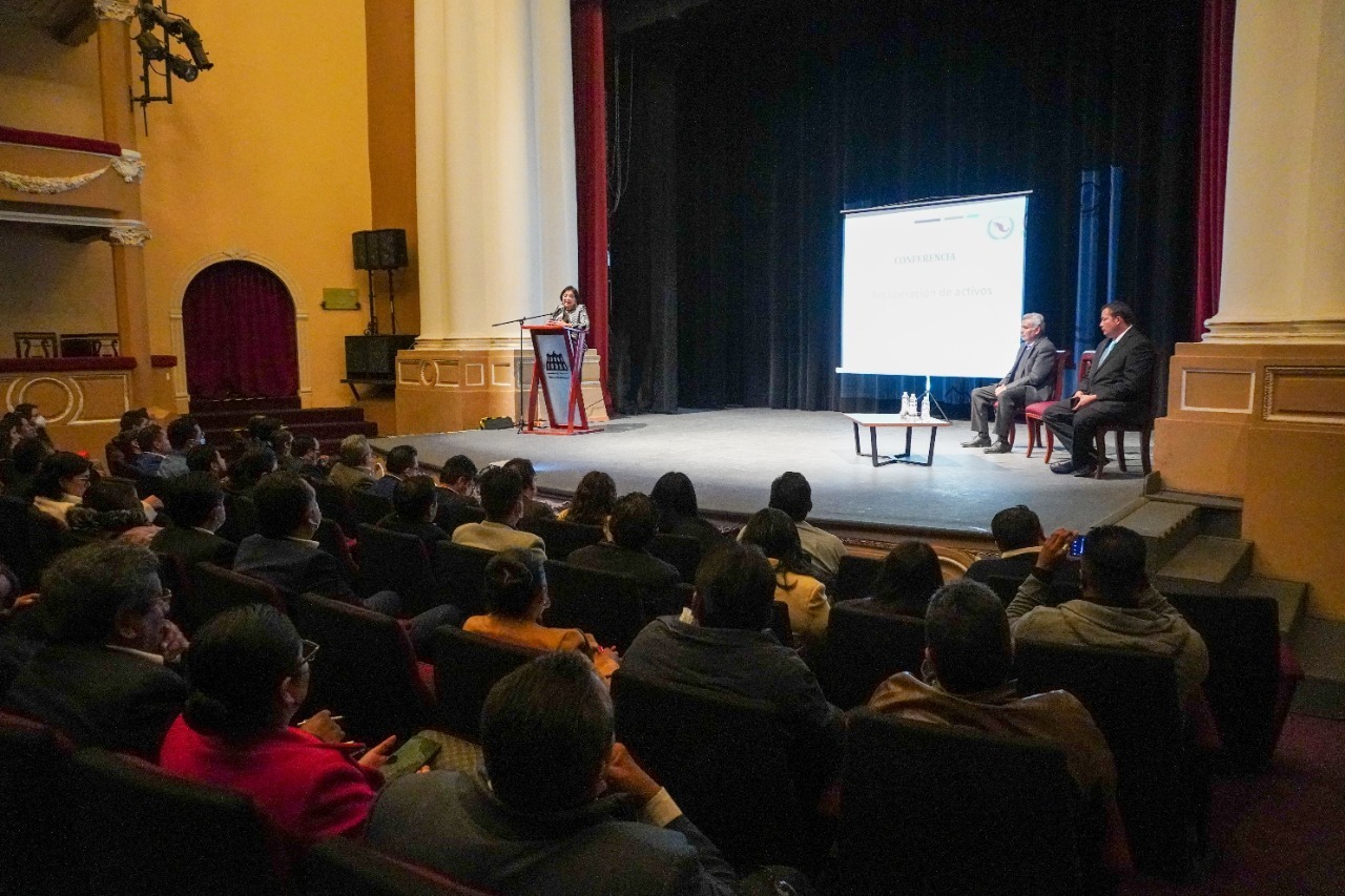 REALIZA FISCALÍA ANTICORRUPCIÓN CONFERENCIA EN MATERIA DE RECUPERACIÓN DE ACTIVOS