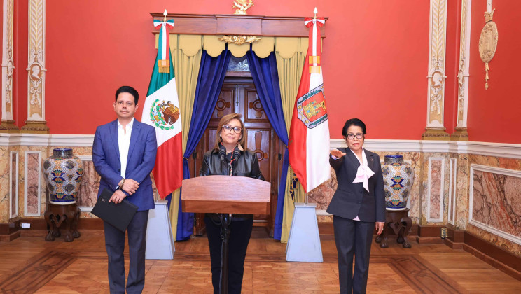 TOMA PROTESTA LORENA CUÉLLAR A TITULAR DE LA SFP