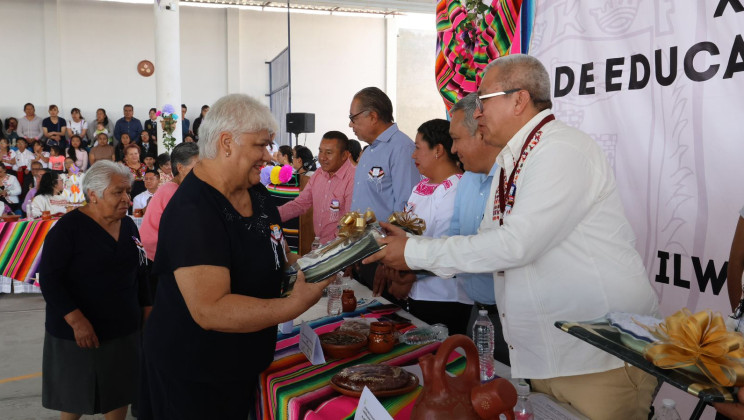 CONMEMORAN AUTORIDADES EDUCATIVAS XLI ANIVERSARIO DE EDUCACIÓN INDÍGENA EN TLAXCALA