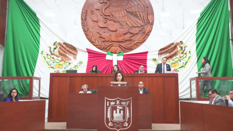 Proponen prohibir las uniones en menores y con menores de edad