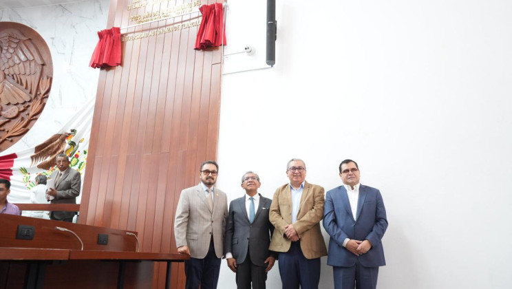 Reconoce Congreso del Estado a la Universidad Autónoma de Tlaxcala