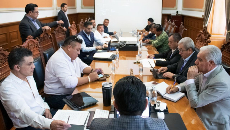 INSTALA SEGOB CONSEJO PARA EL DESARROLLO DE ACTIVIDADES DEL MES PATRIO