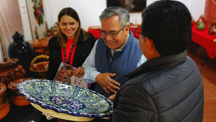 CALIFICA JURADO PIEZAS PARTICIPANTES DEL III CONCURSO ARTESANAL DE ALFARERÍA 2024 “MUJER ALFARERA”