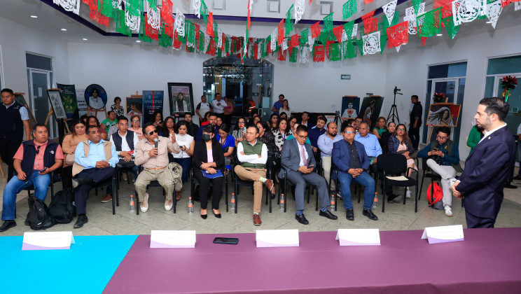 IMPARTEN CONFERENCIA: “APERTURA INSTITUCIONAL Y TRANSFORMACIÓN NACIONAL”