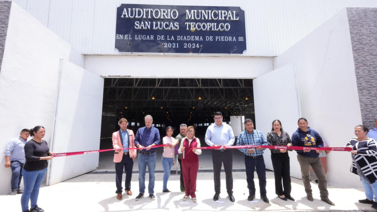 SE ATIENDE, SIN DISTINCIÓN, LAS NECESIDADES DE OBRA DE LOS MUNICIPIOS PARA DETONAR EL DESARROLLO SOCIAL