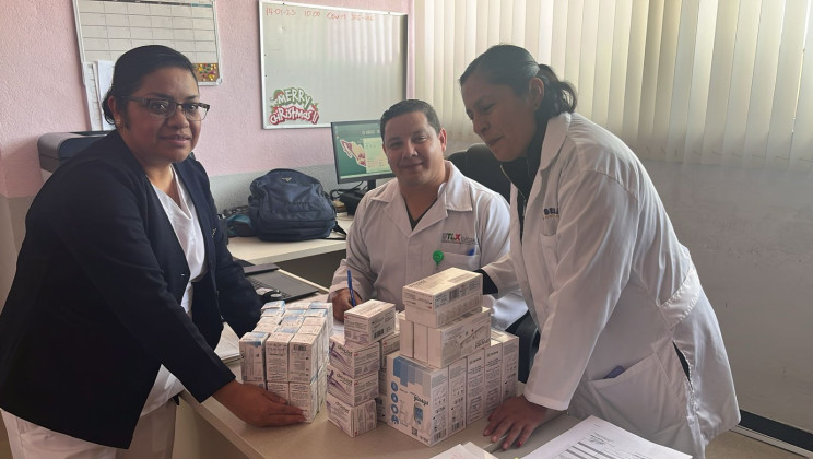 ENTREGA SECRETARÍA DE SALUD INSUMOS A 12 HOSPITALES DE TLAXCALA