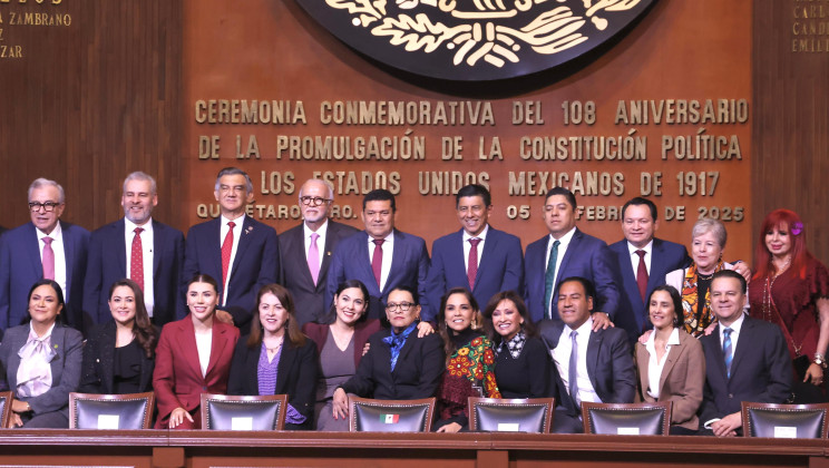 ASISTIÓ GOBERNADORA A CEREMONIA DE LA CONMEMORACIÓN DEL 108 ANIVERSARIO DE LA PROMULGACIÓN DE LA CONSTITUCIÓN DE MÉXICO