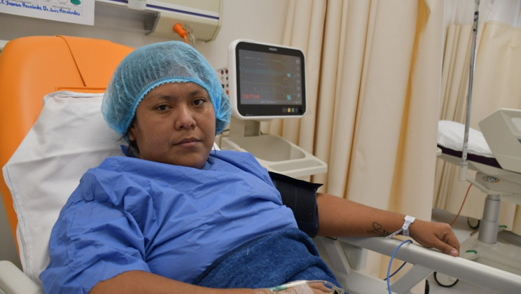 ENTUSIASMA A MUJER GIRUGÍA ORTOPÉDICA; EN DOS MESES CAMINARÁ