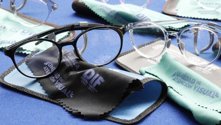 ENTREGA SEDIF MÁS DE 32 MIL LENTES A ESTUDIANTES Y CIUDADANOS