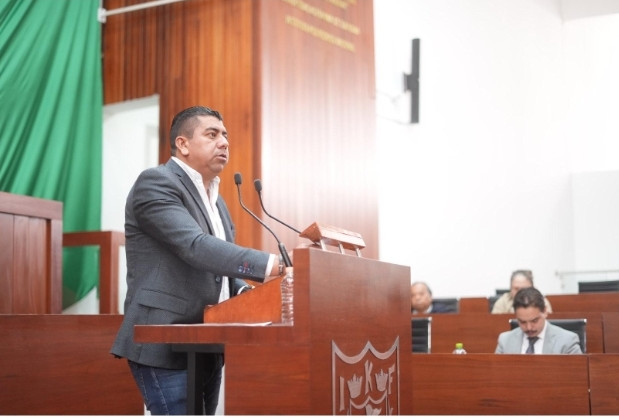 Aprueban legisladores convocatoria para la entrega de la presea “50 años por la educación al servicio del pueblo” edición 2025