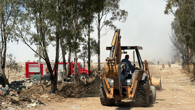 INVESTIGAN CAUSAS DE INCENDIO DE RELLENO SANITARIO DE NANACAMILPA