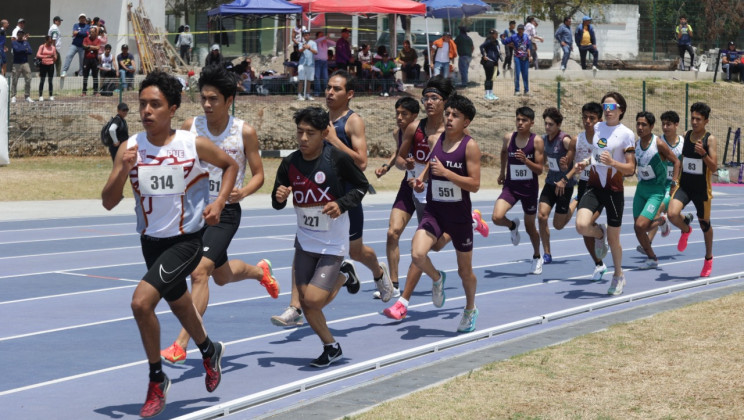 CONTINÚA LA FIESTA DEPORTIVA MACRO REGIONAL DE ATLETISMO EN TLAXCALA