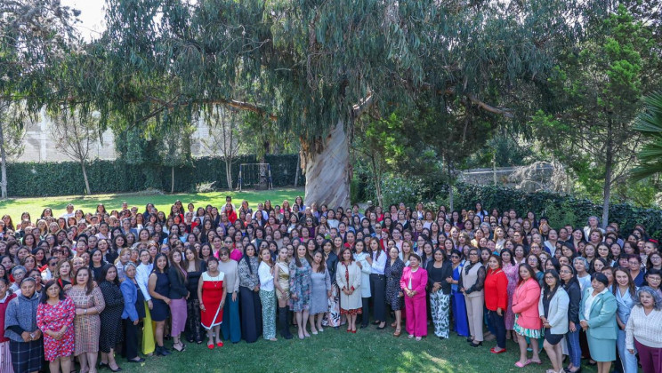 RECONOCE GOBERNADORA LORENA CUÉLLAR A MADRES TRABAJADORAS DEL PODER JUDICIAL