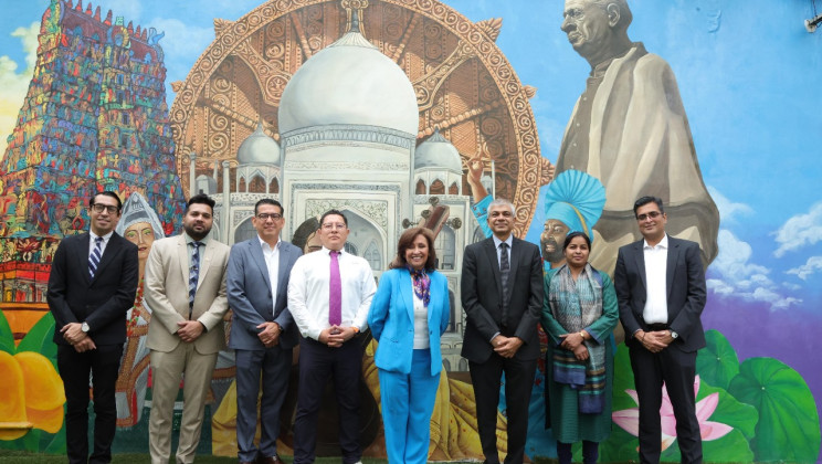 GOBERNADORA VISITA EMBAJADA DE LA INDIA; CONCRETA ACERCAMIENTO CON ESE PAÍS