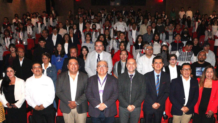 REALIZA CONALEP PANEL “TRAYECTORIAS QUE INSPIRAN”