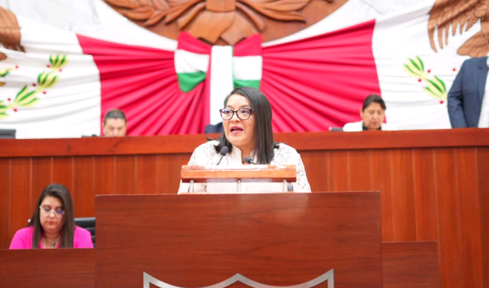 Propone Laura Yamili incluir en la Constitución local el derecho humano a la buena administración pública