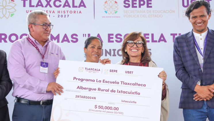 ENTREGA GOBERNADORA APOYOS ECONÓMICOS Y UNIFORMES ESCOLARES; REAFIRMA COMPROMISO CON LOS NIÑOS Y JÓVENES