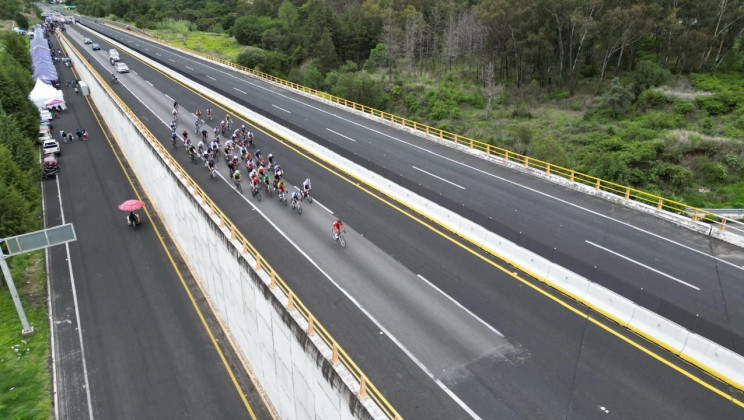 BRINDA GOBIERNO DEL ESTADO ATENCIÓN MÉDICA A CICLISTAS QUE SUFRIERON ALGUN PERCANCE