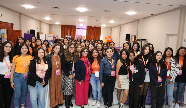 DATATHON 2025: IMPULSAN EL EMPODERAMIENTO DE LAS MUJERES CON EL USO DE LA TECNOLOGÍA