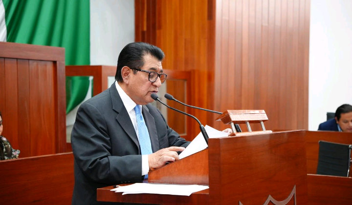 Impulsa Héctor Ortiz estímulos al arte